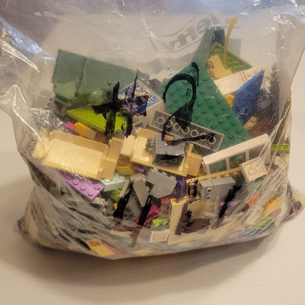 Assorted Bulk LEGO Lot #2 4 lbs Mixed Bricks and Loose Pieces random mix.